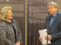 p1000037